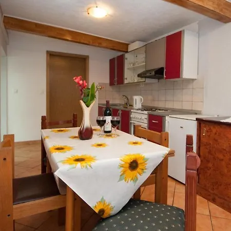 Apartments Lovran *